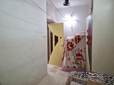 Bedroom Image of 812 Sq.ft 3 BHK Apartment / Flat for sale in Kalbadevi Mumbai for Rs. 25500000