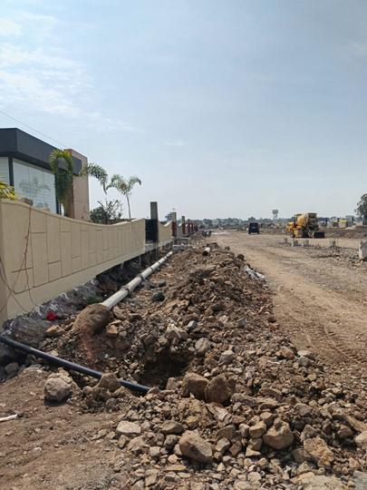 Emerald Crescent Main Image 1