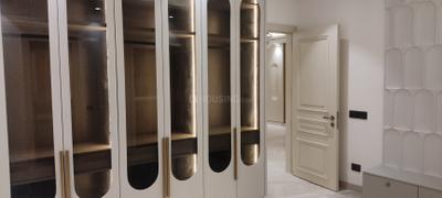 Bedroom Image of 1685 Sq.ft 3 BHK Builder Floor for sale in Surajmal Vihar New Delhi for Rs. 37500000