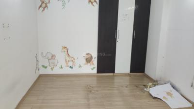 Bedroom Image of 1636 Sq.ft 3 BHK Apartment / Flat for rent in DLF Capital Greens, Karampura New Delhi for Rs. 57000