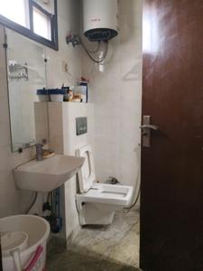 Common Bathroom Image of 900 Sq.ft 3 BHK Builder Floor for sale in Paschim Vihar New Delhi for Rs. 15500000