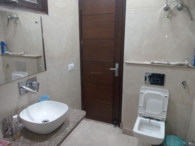 Bathroom Image of KAMLESH PG in Pitampura, New Delhi