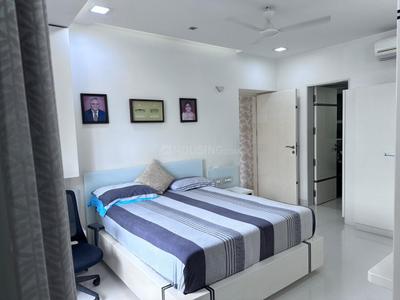 Bedroom Image of 1850 Sq.ft 3 BHK Apartment / Flat for sale in Juhu Mumbai for Rs. 102500000