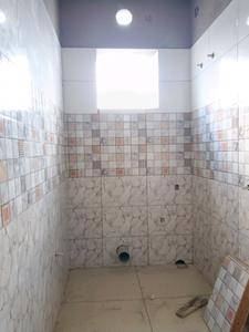 Common Bathroom Image of 850 Sq.ft 2 BHK Apartment / Flat for sale in Behala Kolkata for Rs. 3000000