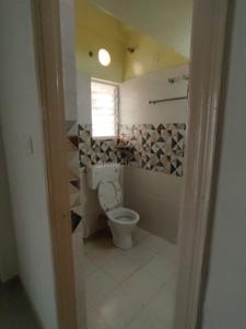 Bathroom Image of 1000 Sq.ft 3 BHK Apartment / Flat for rent in Bansdroni Kolkata for Rs. 31000