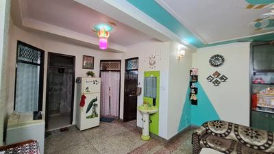 Hall Image of 900 Sq.ft 2 BHK Builder Floor for sale in Mayur Vihar Phase 1 New Delhi for Rs. 9500000