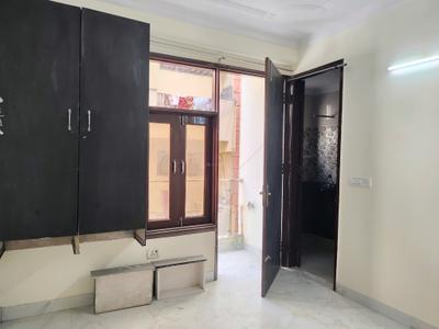 Bedroom Image of 950 Sq.ft 2 BHK Apartment / Flat for rent in Chhattarpur New Delhi for Rs. 22500