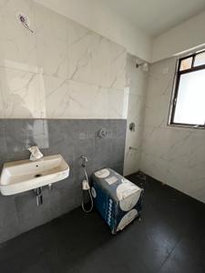 Bathroom Image of 1050 Sq.ft 2 BHK Apartment / Flat for sale in Kanakia Hollywood, Andheri West Mumbai for Rs. 34000000