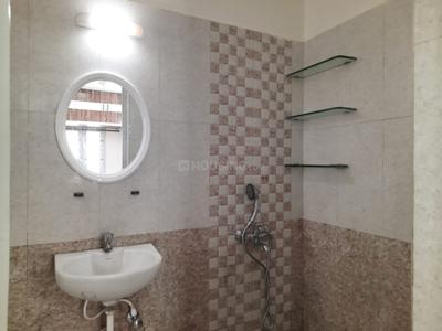 Bathroom Image of 2300 Sq.ft 3 BHK Duplex for rent in Pallikaranai Chennai for Rs. 35000
