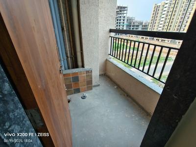 Balcony Image of 1620 Sq.ft 3 BHK Apartment / Flat for rent in New Gold Coin Apartment, Sarkhej Ahmedabad for Rs. 25000