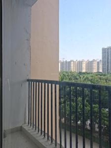 Living Room Image of 900 Sq.ft 2 BHK Apartment / Flat for sale in Amrapali Platinum, Sector 119 Noida for Rs. 8800000