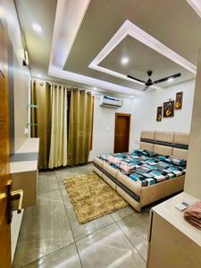 Bedroom Image of 2200 Sq.ft 3 BHK Builder Floor for rent in Parsvnath Parsvnath Greens, Mubarakpur Dera Bassi for Rs. 30000