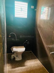 Bathroom Image of 1700 Sq.ft 3 BHK Apartment / Flat for rent in Hazaripahad Nagpur for Rs. 25000