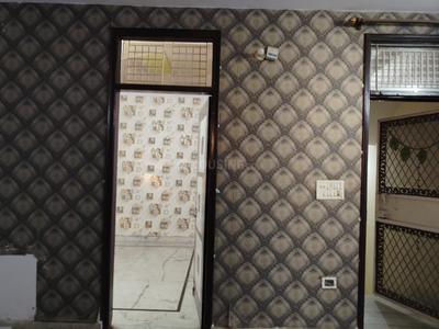 Bedroom Image of 600 Sq.ft 2 BHK Builder Floor for rent in Dashrath Puri New Delhi for Rs. 16000
