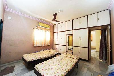 Bedroom Image of 4050 Sq.ft 6 BHK Independent House for sale in Khoraj Ahmedabad for Rs. 28000000
