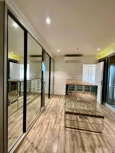 Bedroom Image of 6000 Sq.ft 4 BHK Duplex for sale in Juhu Mumbai for Rs. 420000000