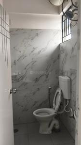 Bathroom Image of 600 Sq.ft 1 BHK Apartment / Flat for rent in Brookefield Bengaluru for Rs. 29000