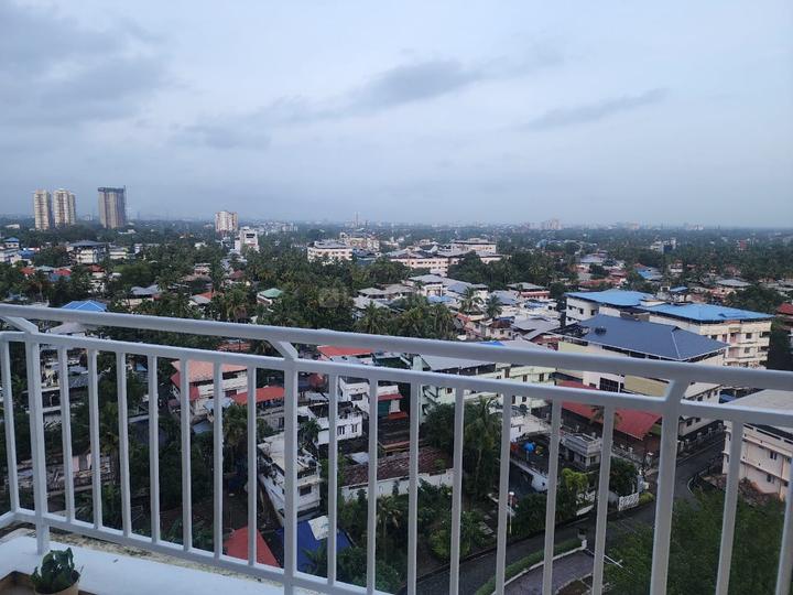 EDAPPILLI RENTAL FLATS Balcony 1