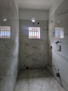 Common Bathroom Image of 2135 Sq.ft 4 BHK Apartment / Flat for sale in Lake Town Kolkata for Rs. 16653000