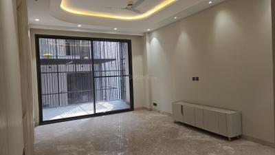 Bedroom Image of 4050 Sq.ft 4 BHK Builder Floor for sale in Model Town New Delhi for Rs. 85500000