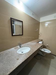 Bathroom Image of 3200 Sq.ft 4 BHK Apartment / Flat for rent in Emaar The Villas, Sector 105 Mohali for Rs. 55000