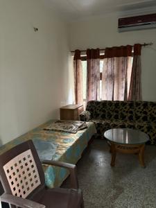 Hall Image of 1250 Sq.ft 2 BHK Apartment / Flat for rent in Gomti Nagar Lucknow for Rs. 28000
