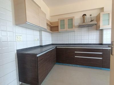 Kitchen Image of 1935 Sq.ft 3 BHK Apartment / Flat for rent in Bestech Park View Spa Next, Sector 67 Gurgaon for Rs. 59999