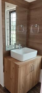 Bathroom Image of 3000 Sq.ft 5 BHK Independent House for rent in Pokhariput Bhubaneswar for Rs. 70000
