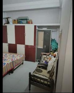 Bedroom Image of 150 Sq.ft 1 RK Duplex for rent in London Street Nagpur for Rs. 6500