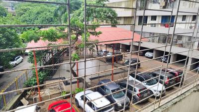 Balcony Image of 750 Sq.ft 3 BHK Apartment / Flat for sale in Royal Palms Summit Apartments, Goregaon East Mumbai for Rs. 10000000