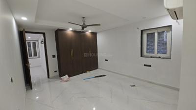 Bedroom Image of 2200 Sq.ft 3 BHK Apartment / Flat for rent in DDA Sector Pocket B C, Vasant Kunj New Delhi for Rs. 100000
