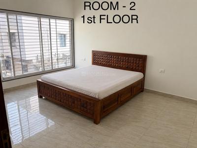 Bedroom Image of 2600 Sq.ft 4.5 BHK Duplex for rent in Mowa Raipur for Rs. 45000