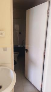 Bathroom Image of 850 Sq.ft 2 BHK Apartment / Flat for sale in Dreams Estate, Hadapsar Pune for Rs. 6500000