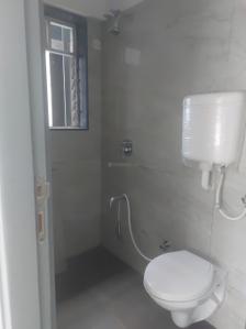 Bathroom Image of 700 Sq.ft 1 BHK Apartment / Flat for sale in Marigold Aangan, Mulund West Mumbai for Rs. 11000000