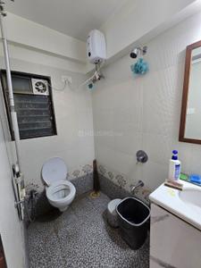 Bathroom Image of 550 Sq.ft 1 BHK Apartment / Flat for rent in Kandivali East Mumbai for Rs. 43000