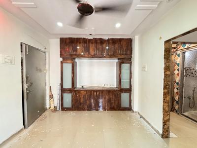 Hall Image of 410 Sq.ft 1 BHK Apartment / Flat for rent in Kandivali West Mumbai for Rs. 28000