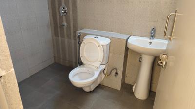 Image of 2300 Sq.ft 3 BHK Apartment / Flat for rent in Vikram Golf View Condos, Sector 19 Dwarka, New Delhi for Rs. 62000