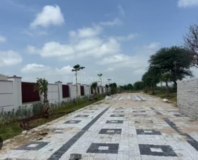 Southern square Main Image 1