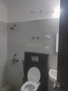 Bathroom Image of 2000 Sq.ft 3 BHK Builder Floor for rent in Sector 47 Noida for Rs. 42000