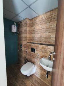 Image of 650 Sq.ft 2 BHK Apartment / Flat for sale in Lodha Crown Kolshet, Kolshet, Thane for Rs. 10900000