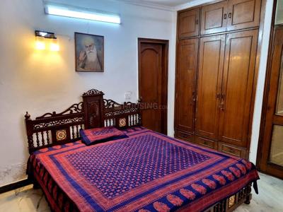 Bedroom Image of 900 Sq.ft 2 BHK Builder Floor for rent in Lajpat Nagar New Delhi for Rs. 48500