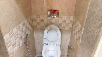 Image of 850 Sq.ft 2 BHK Apartment / Flat for rent in Prabhadevi, Mumbai for Rs. 90000
