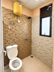 Bathroom Image of 425 Sq.ft 1 BHK Studio for sale in Imperia H2O, Noida Extension Greater Noida for Rs. 2500000