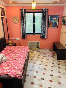 Bedroom Image of 250 Sq.ft 1 RK Apartment / Flat for rent in Worli Mumbai for Rs. 38000