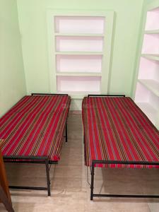 Bedroom Image of PG in Khurram Nagar, Lucknow