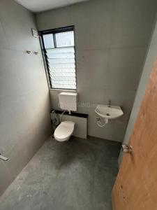 Bathroom Image of 2250 Sq.ft 3 BHK Apartment / Flat for rent in Shri Parshva Uday, Paldi Ahmedabad for Rs. 31000