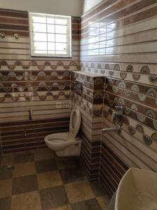 Bathroom Image of 1350 Sq.ft 3 BHK Apartment / Flat for rent in Bawadiya Kalan Bhopal for Rs. 22000