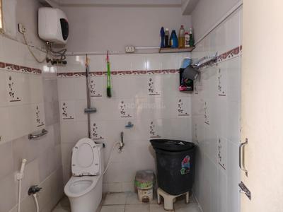 Bathroom Image of 1215 Sq.ft 2 BHK Apartment / Flat for sale in Kavadiguda Hyderabad for Rs. 7500000
