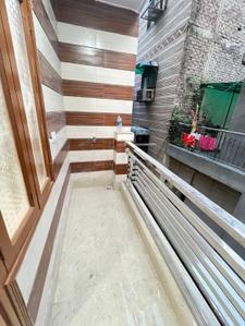 Balcony Image of 650 Sq.ft 2 BHK Builder Floor for sale in Govindpuri New Delhi for Rs. 4200000