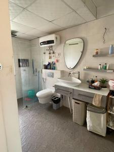 Image of 2950 Sq.ft 4 BHK Apartment / Flat for sale in Purvanchal Royal Park, Sector 137, Noida for Rs. 33000000
